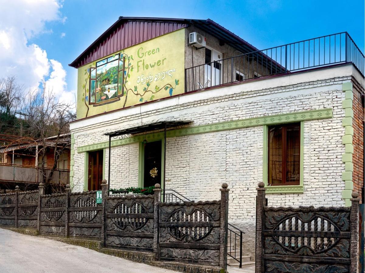 Green Flower Hotel Kutaisi Bagian luar foto